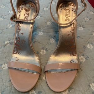 Women’s high heel sling dress shoes